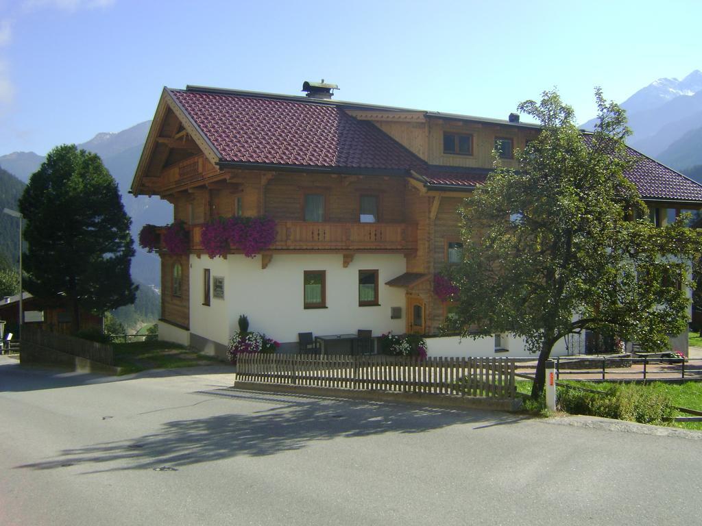 Haus Sonnegg Hotel Finkenberg Exterior foto